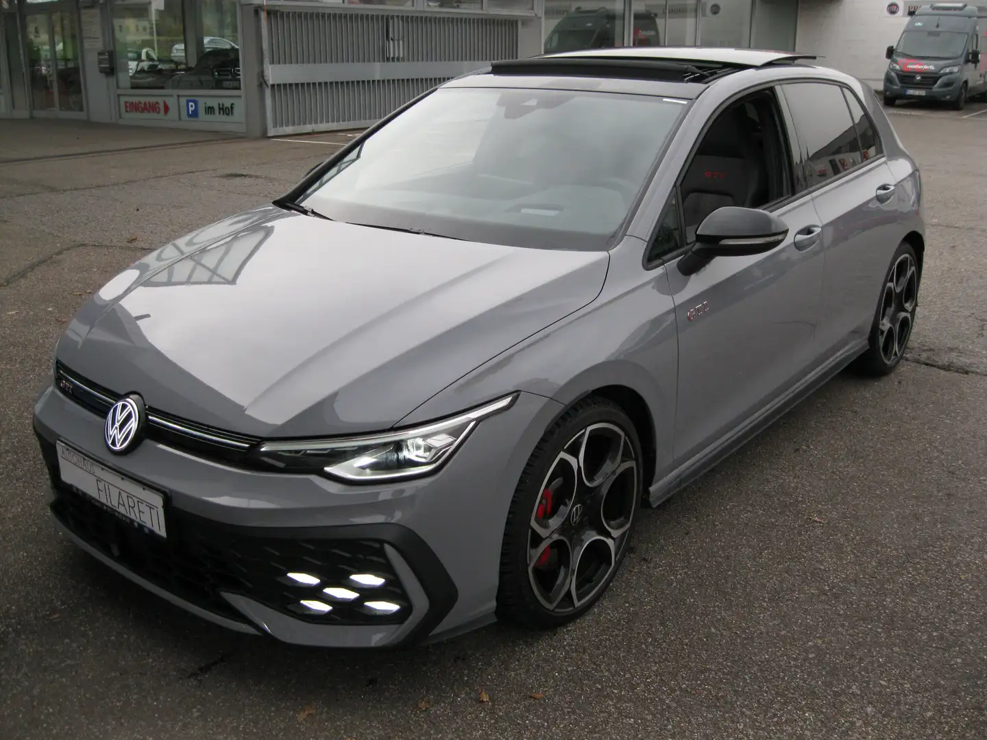 Volkswagen Golf GTI GTI DSG Black LED Pano HUD Navi SHZ Kam 19" Grau - 1
