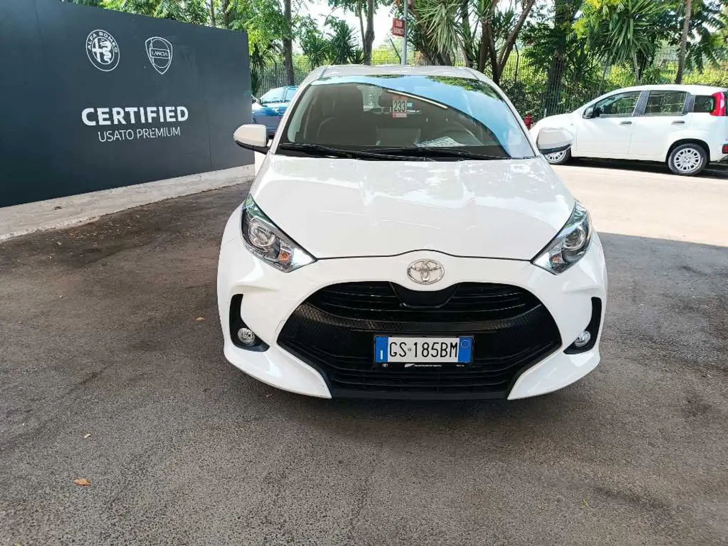 Toyota Yaris 4ª serie 1.0 5 porte Active - 2