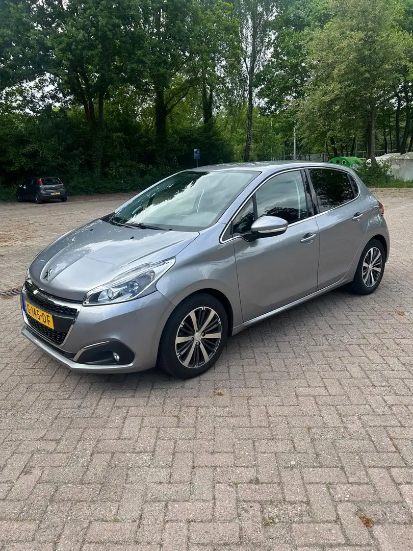 Peugeot 208 1.2 PureTech Allure 5 Deurs Navigatie apple carpla Grijs - 2