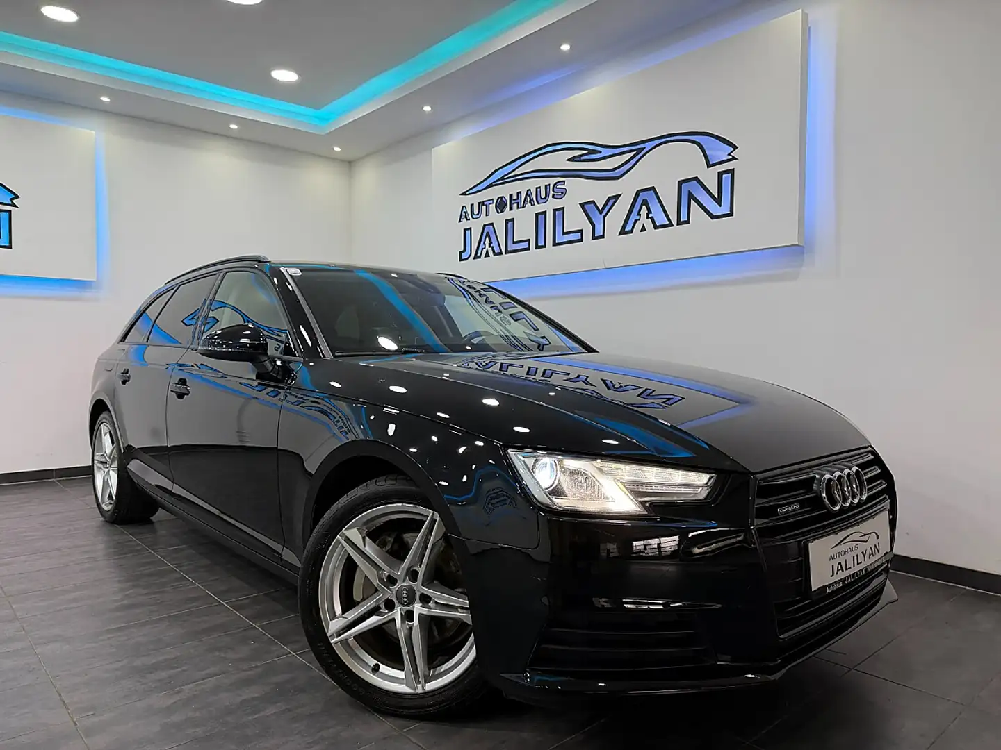 Audi A4 Avant 2,0 TDI quattro Design S-tronic Schwarz - 1