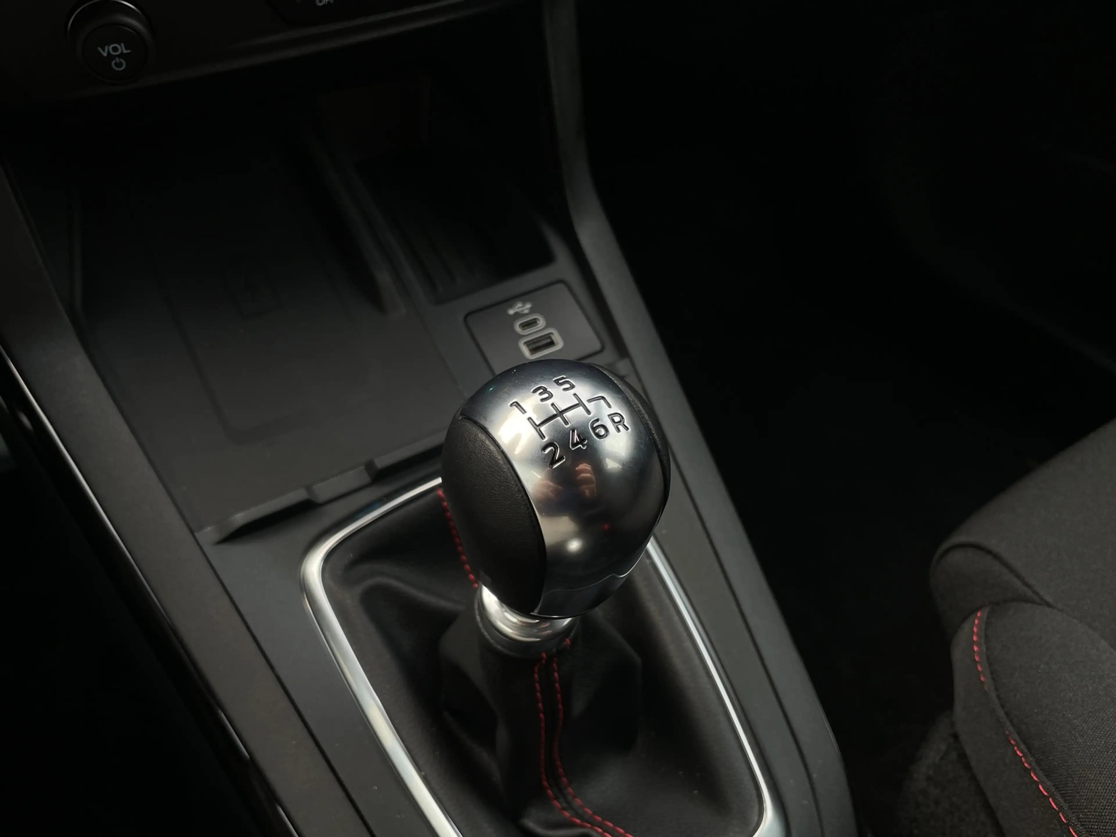 Ford Puma — photo 23