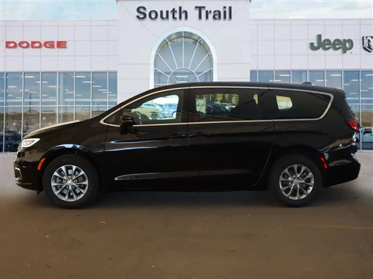 Chrysler Pacifica снимка Chrysler Pacifica