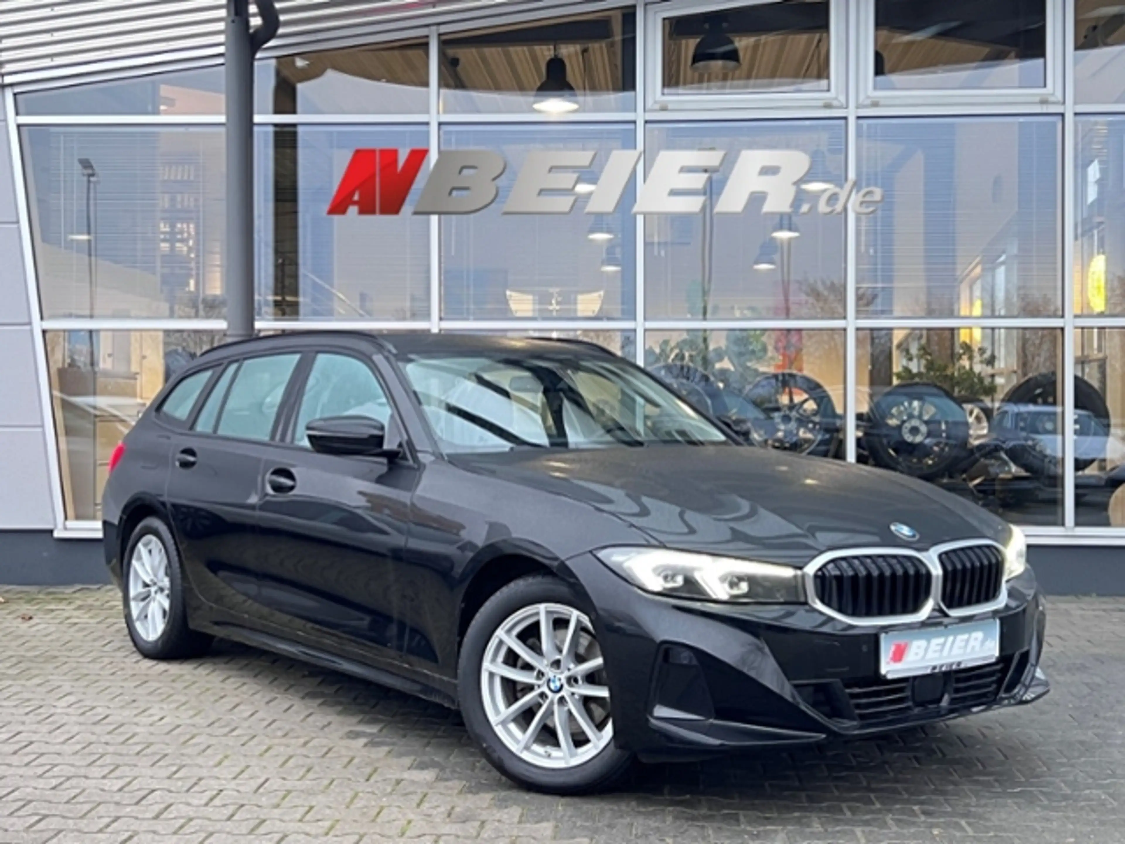 BMW 320 d xDrive LED HiFi ACC Sitzhz. Kamera DrivingProfe — photo 4