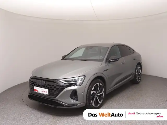 Audi Q8 main image