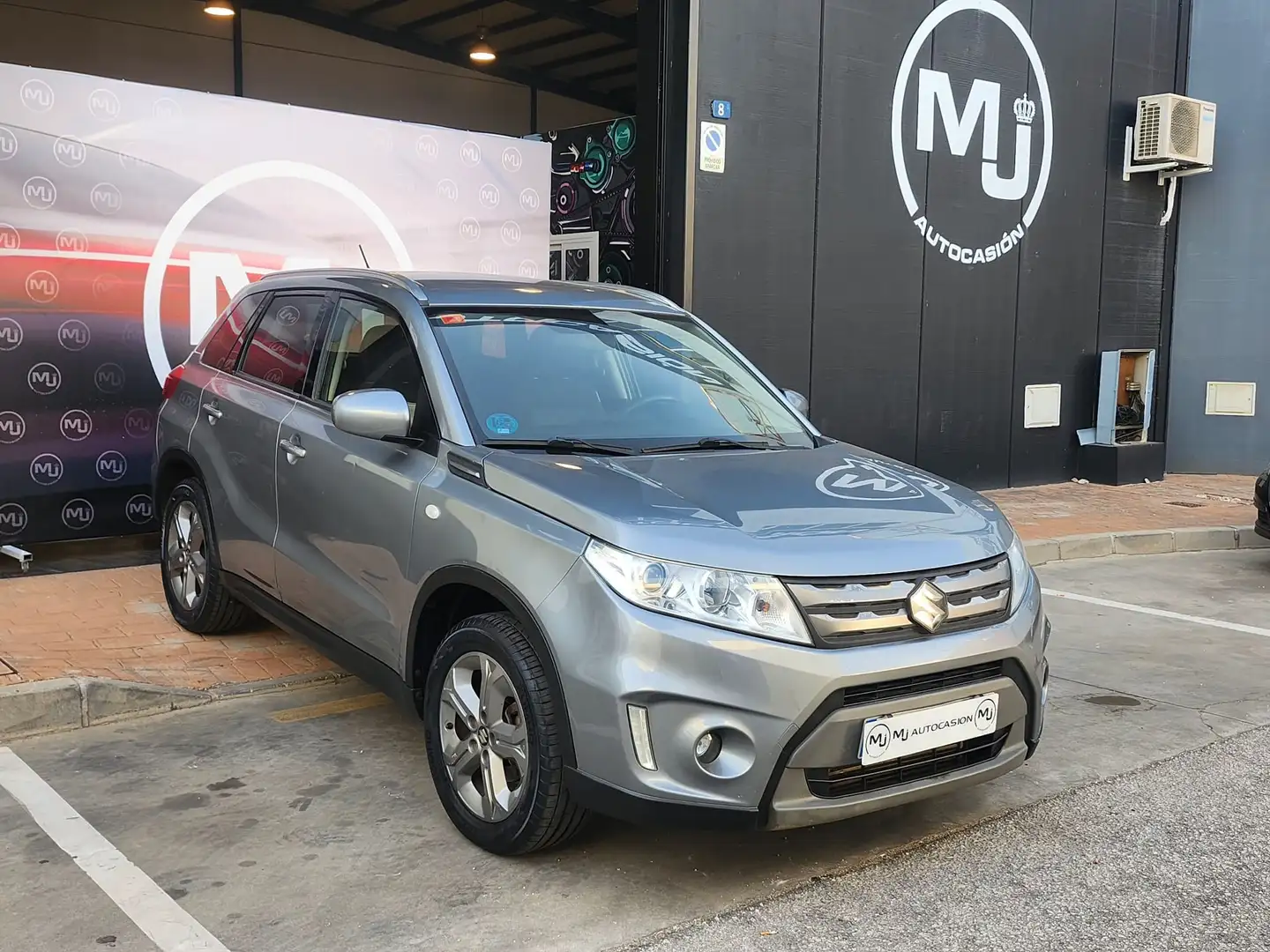 Suzuki Vitara 1.6DDiS GLE 4WD Gris - 1