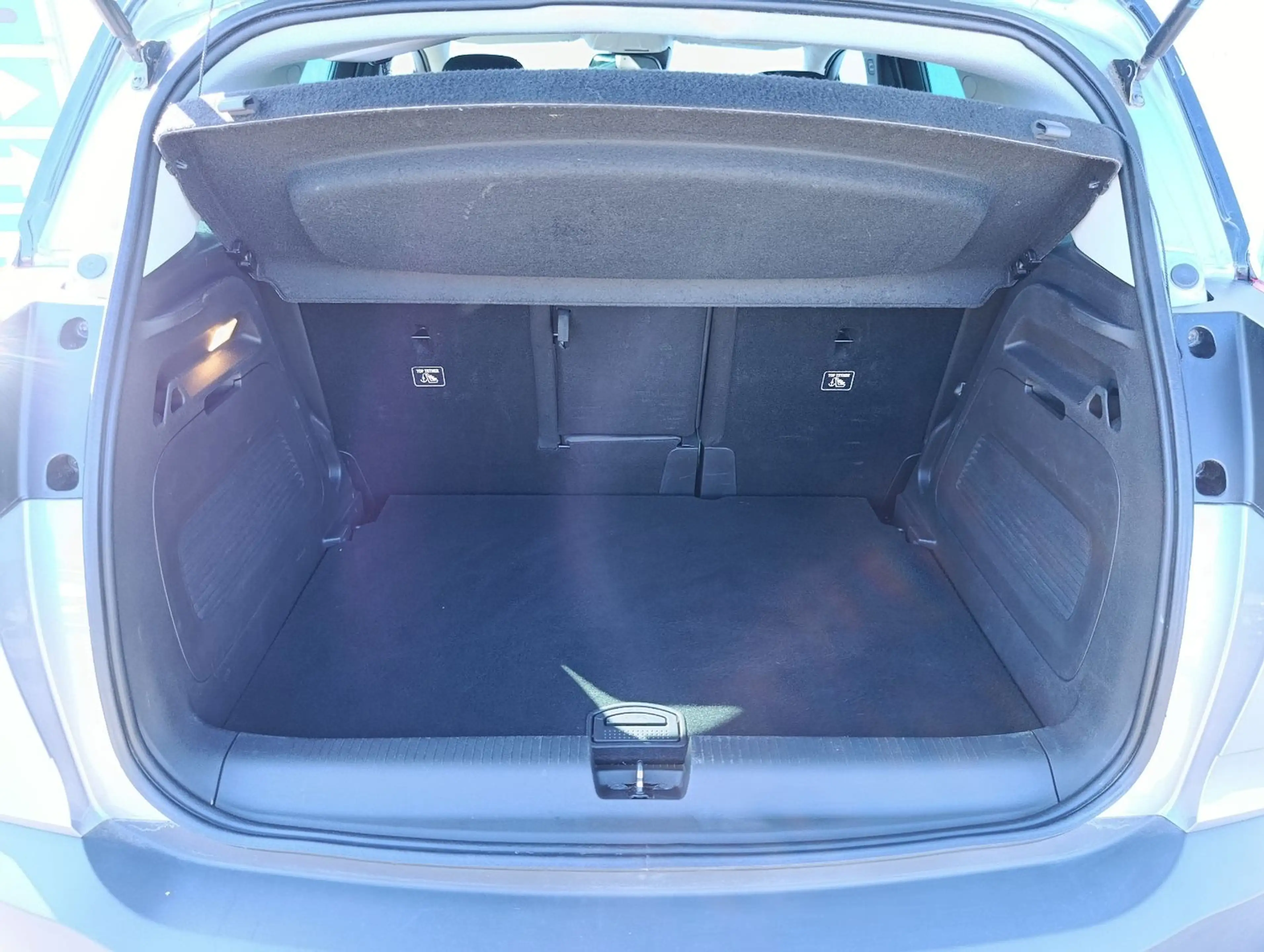 Opel Crossland X Innovation 1,5d LED PDC DAB SHZ — photo 7