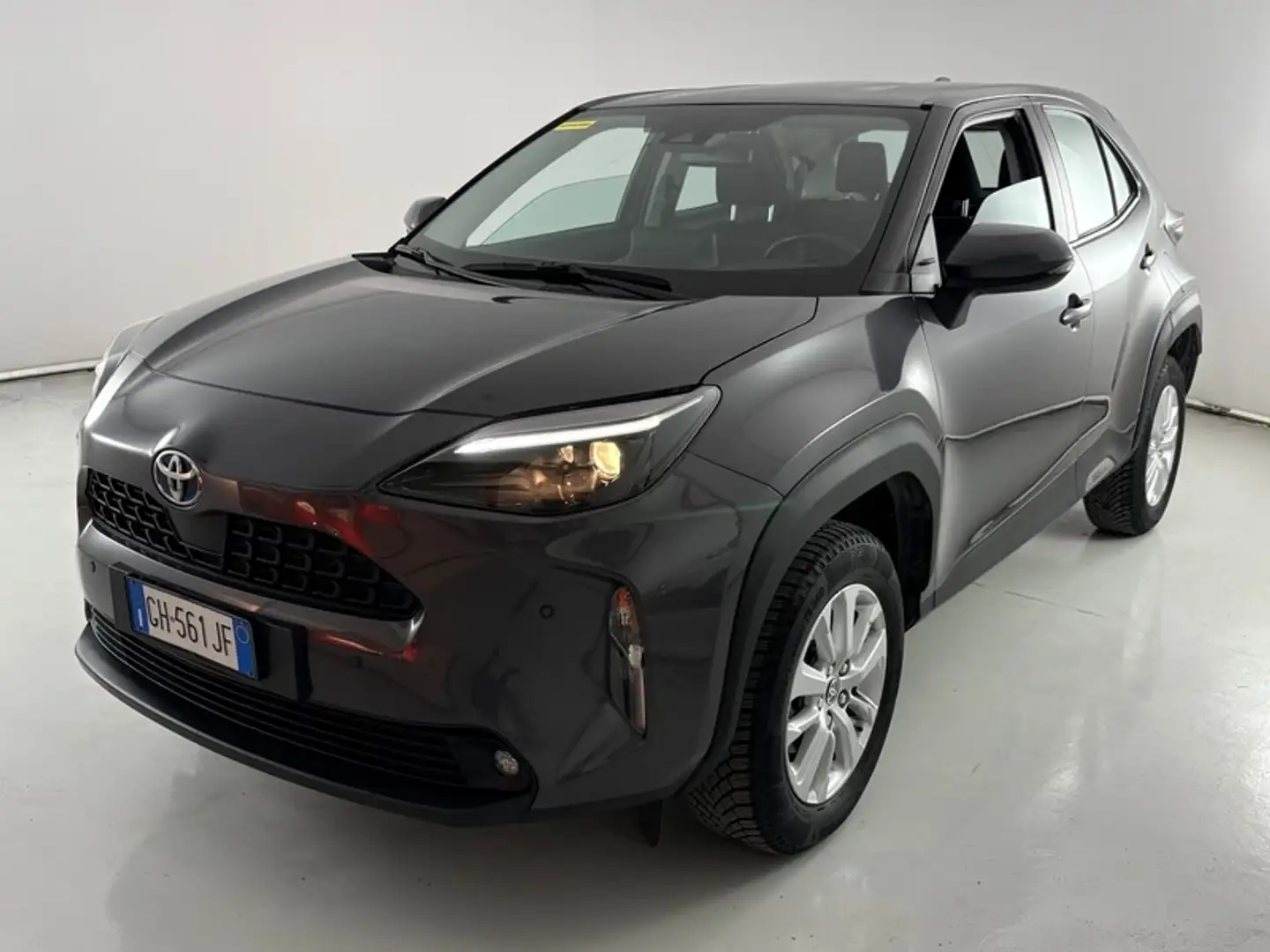 Toyota Yaris Cross 1.5 H Active Grigio - 1