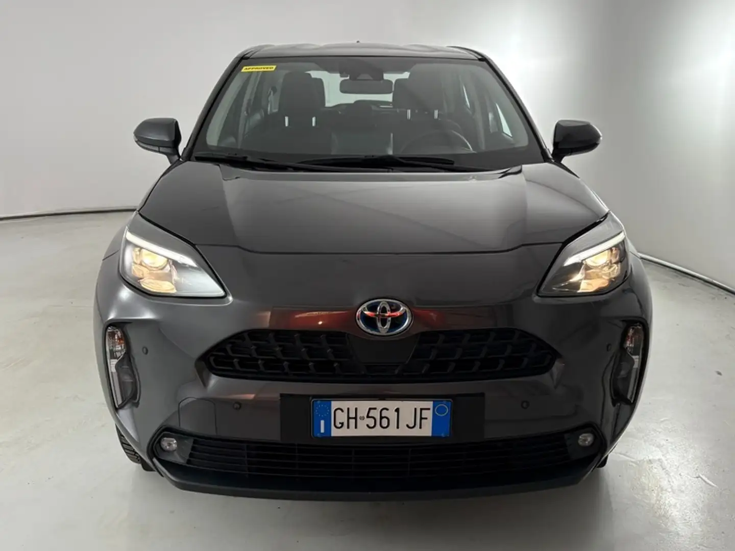 Toyota Yaris Cross 1.5 H Active Grigio - 2