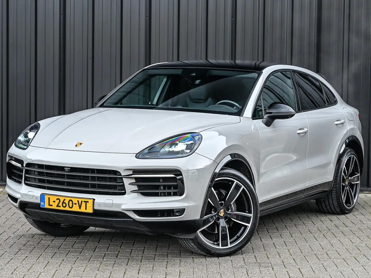 Porsche Cayenne Coupé 3.0 E-Hybrid | PANORAMADAK | NL-AUTO | SPORT Grijs - 2