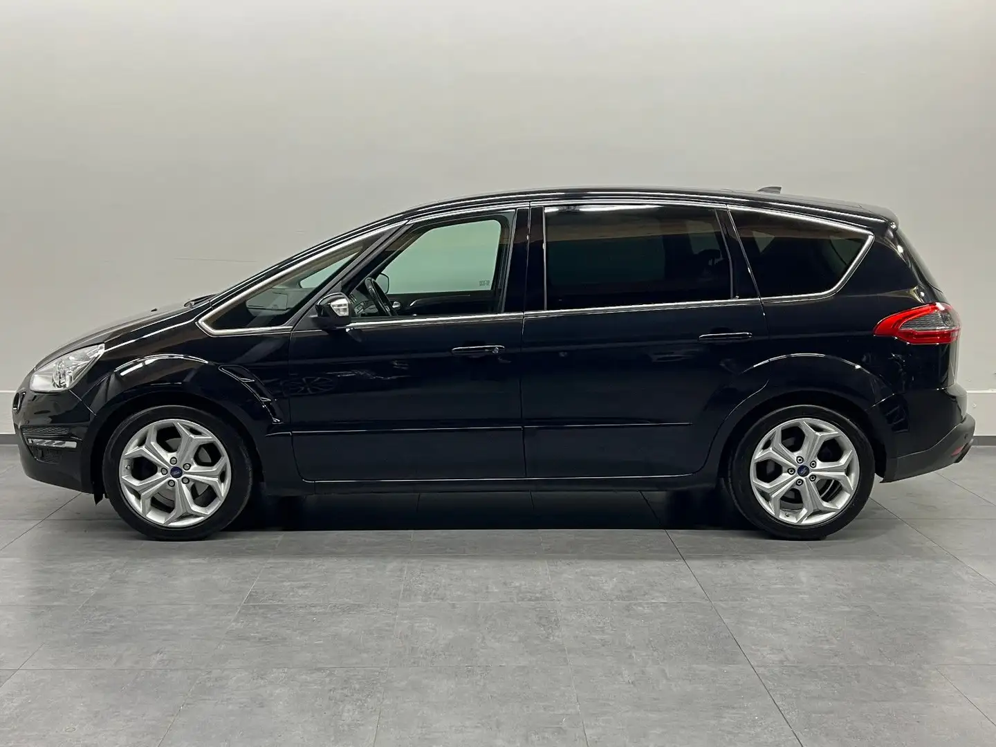 Ford S-Max S-MAX TDCi*Titanium*Xenon*AHK*Pano*Standhzg.* Zwart - 2