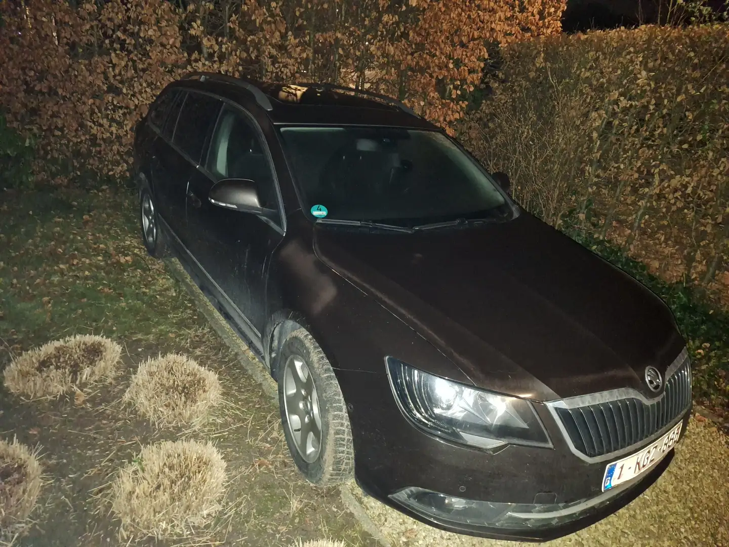 Skoda Superb Superb+SW+1.6+CR+TDi+Elegance Bronze - 1