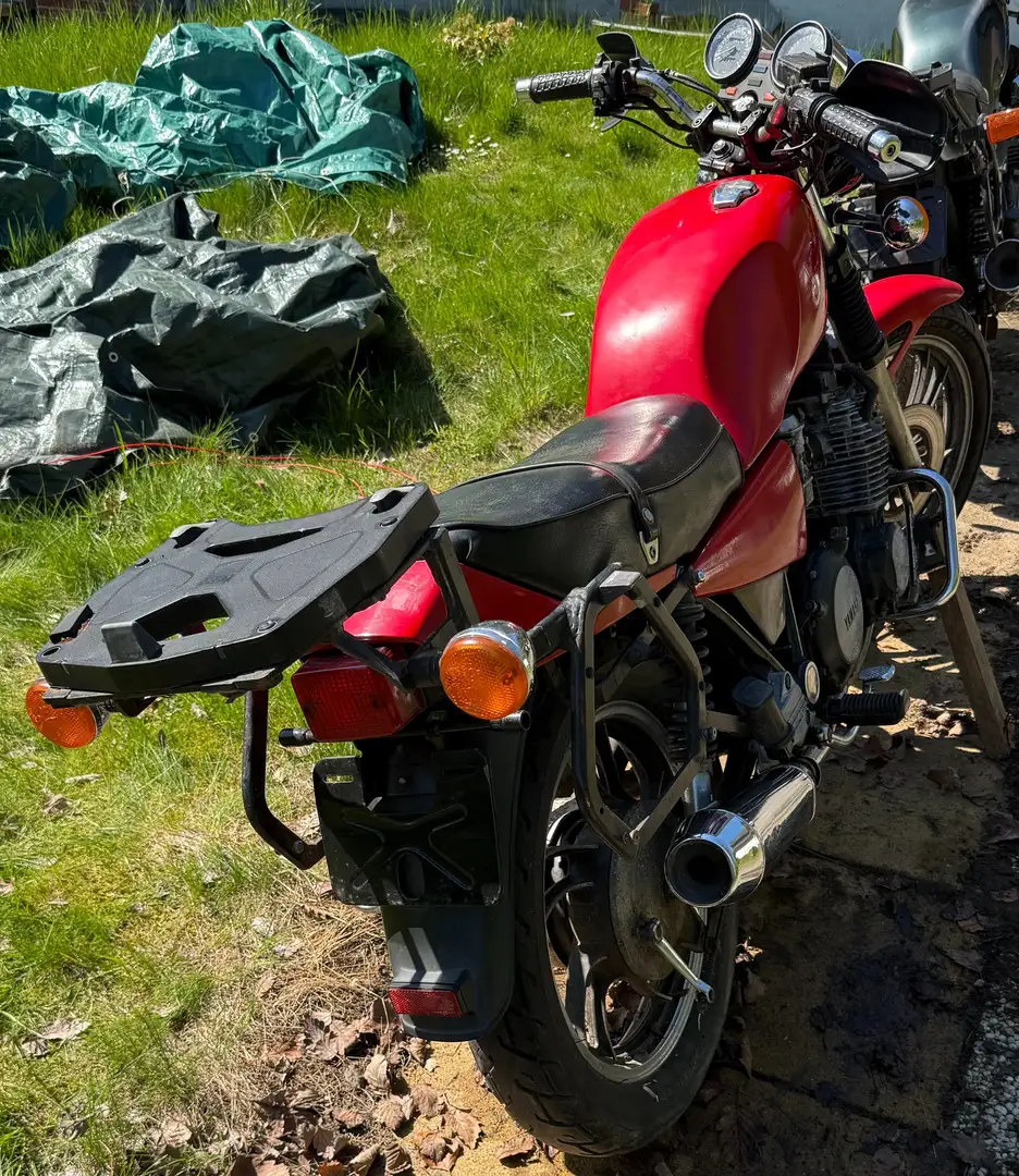 Yamaha XJ 650 Rojo - 2