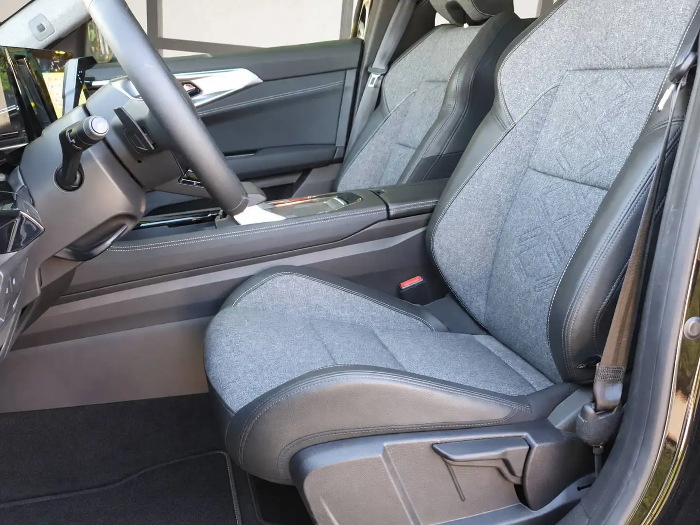 Renault Rafale 200 E-Tech Full Hybrid Techno Schwarz - 2