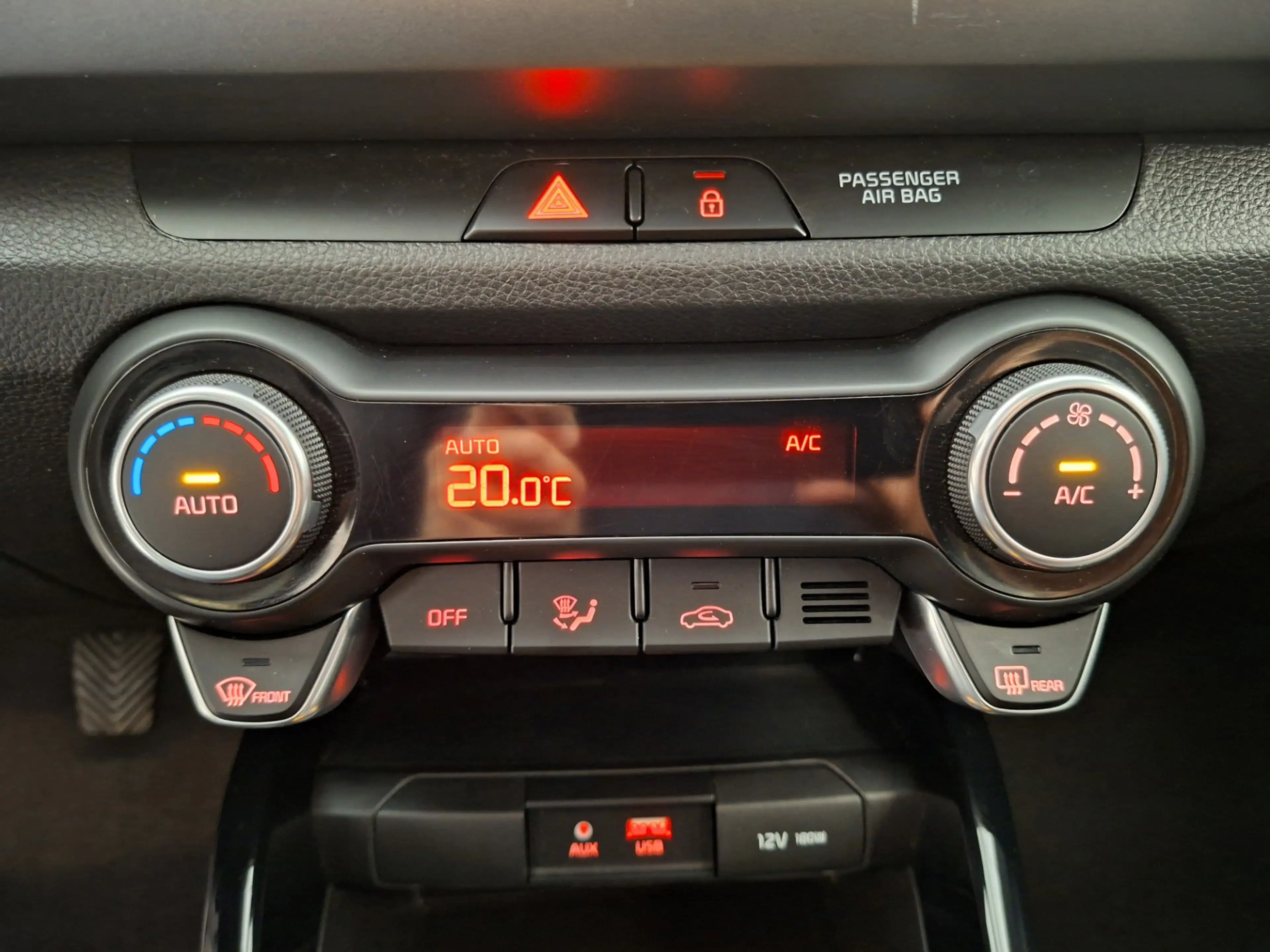 Kia Rio 1.2 (4 Cil) Carplay/Android auto/Camera/Clima/Blue — photo 4