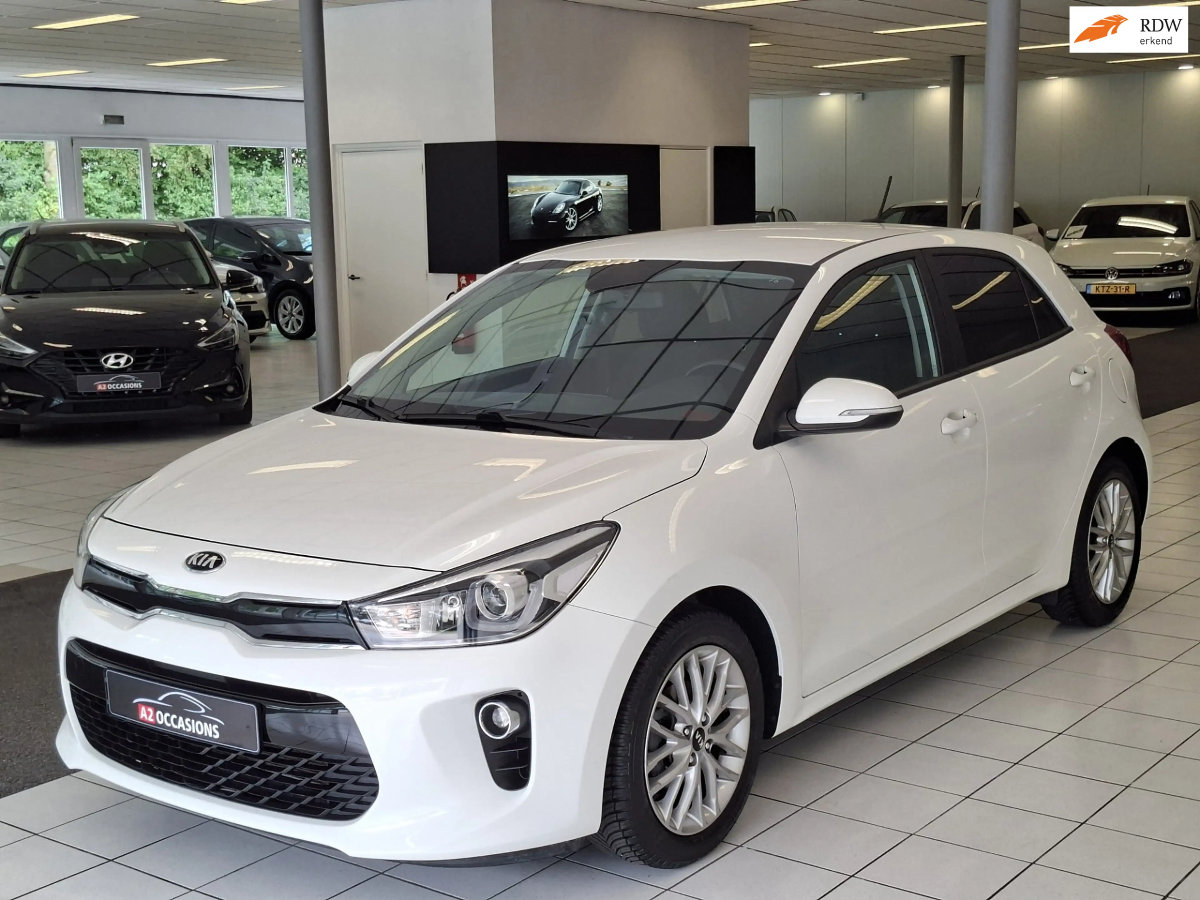 Kia Rio 1.2 (4 Cil) Carplay/Android auto/Camera/Clima/Blue
