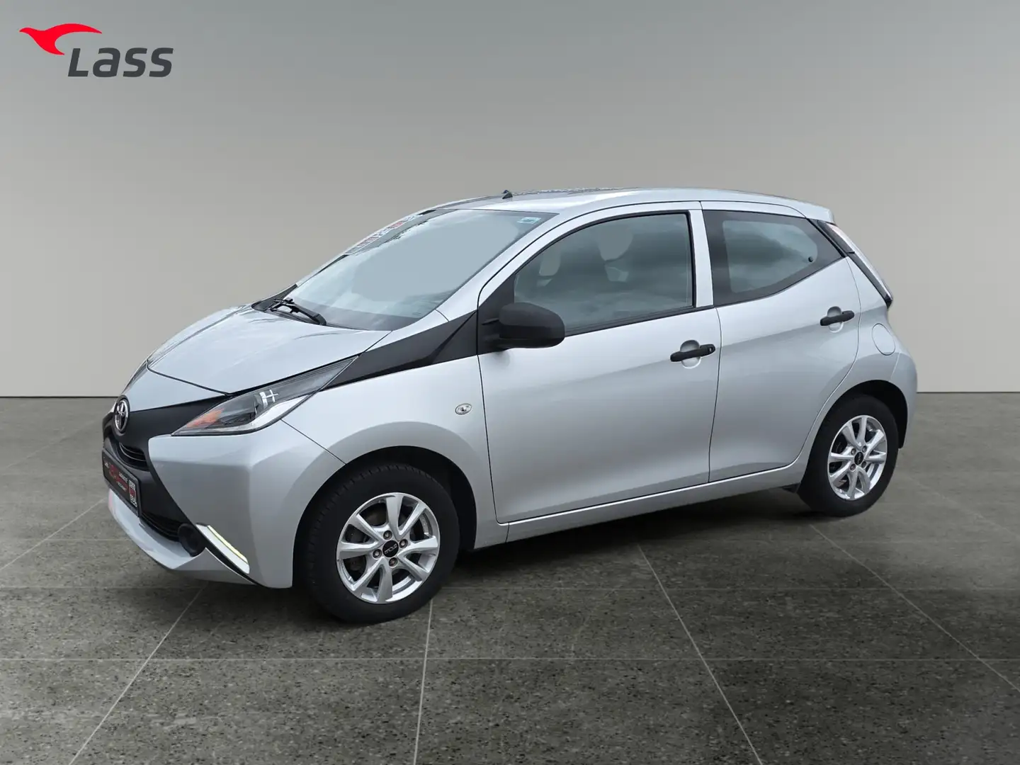 Toyota Aygo 1.0 x Klima+Radio CD+LED-Tagfahrlicht Срібний - 2