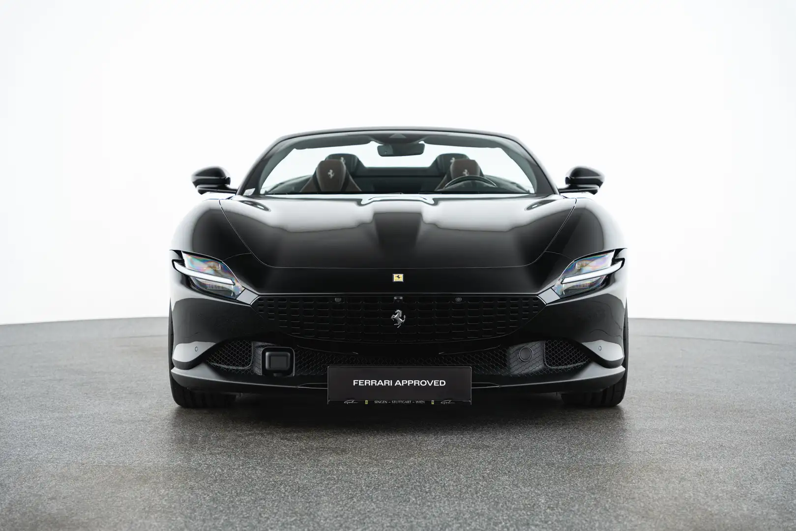 Ferrari Roma Spider Noir - 2