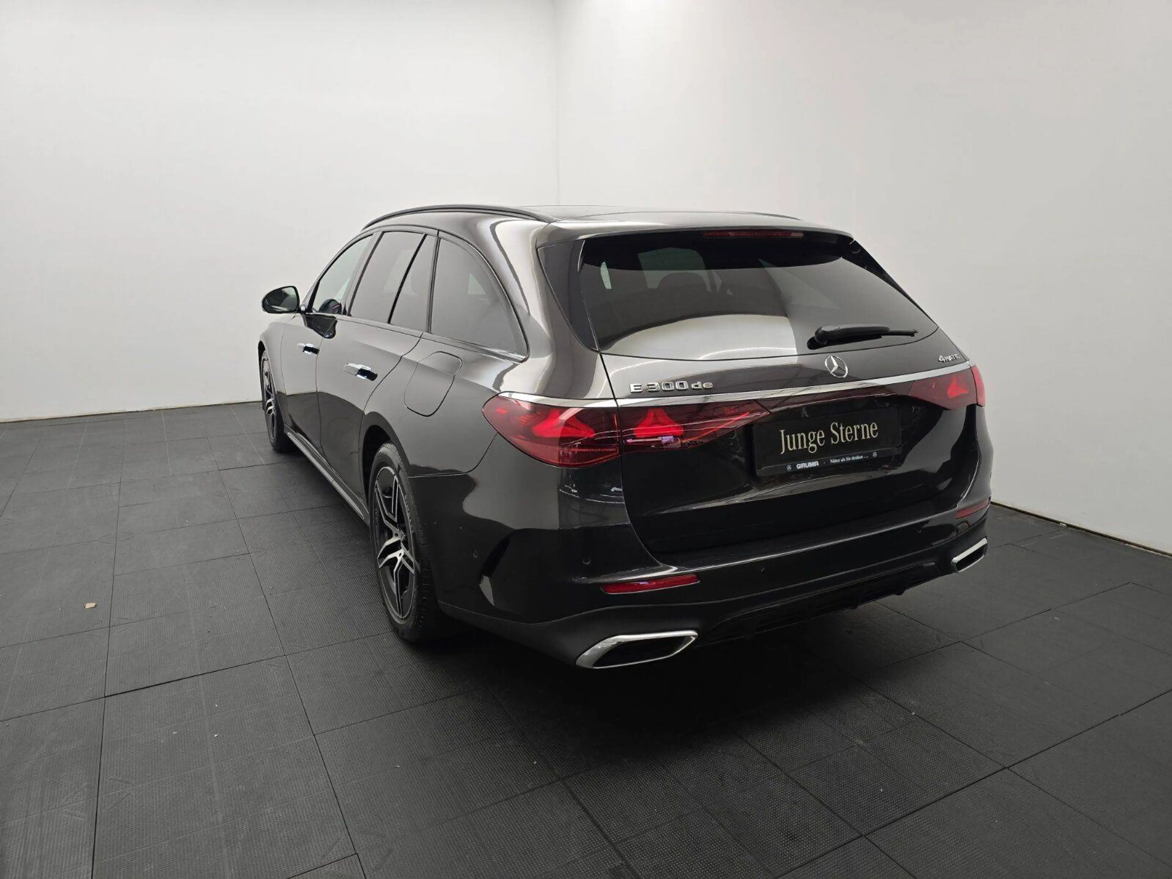 Mercedes-Benz E 300 E 300 de 4Matic AMG Line Premium (214.209) — photo 6