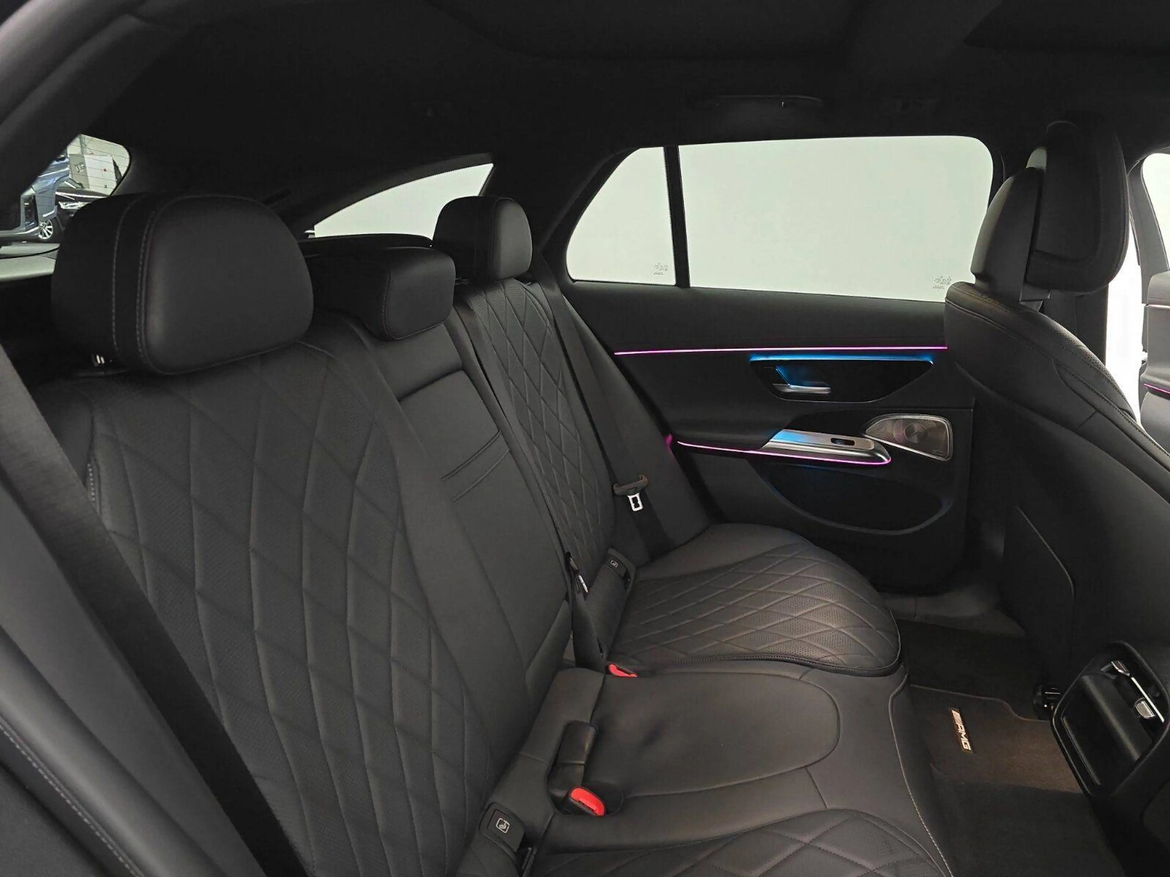 Mercedes-Benz E 300 E 300 de 4Matic AMG Line Premium (214.209) — photo 11