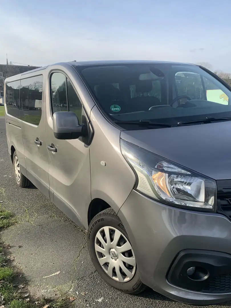 Renault Trafic L2H1 2,9t (8/9 Sitze) Expression - 2