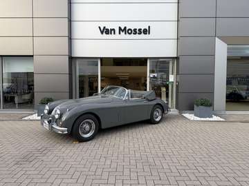 XK150 Drop head 3.8 litre - CONSIGNATIE