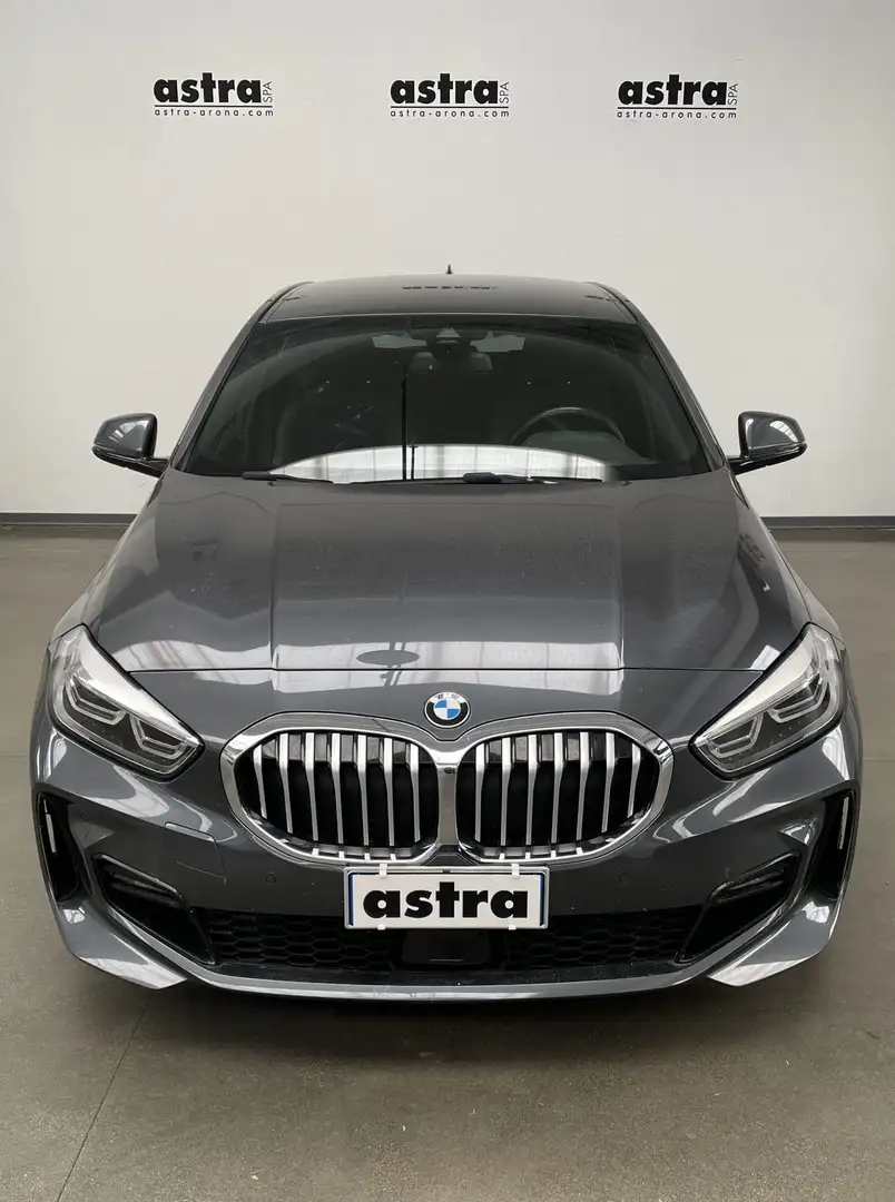 BMW 116 116d 5p. M Sport Grijs - 2