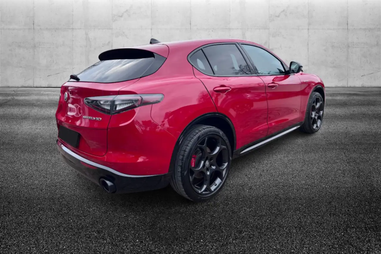 Alfa Romeo Stelvio 2024