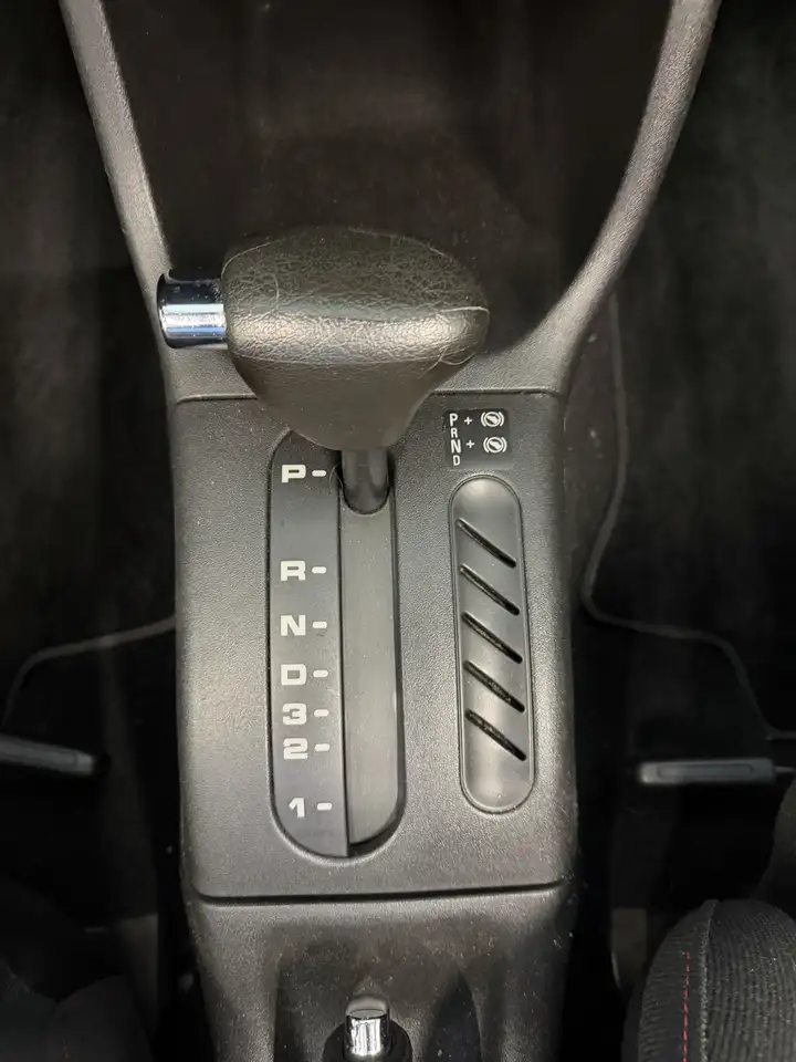 Volkswagen Golf Cabriolet 1.8 Highline, foto 8