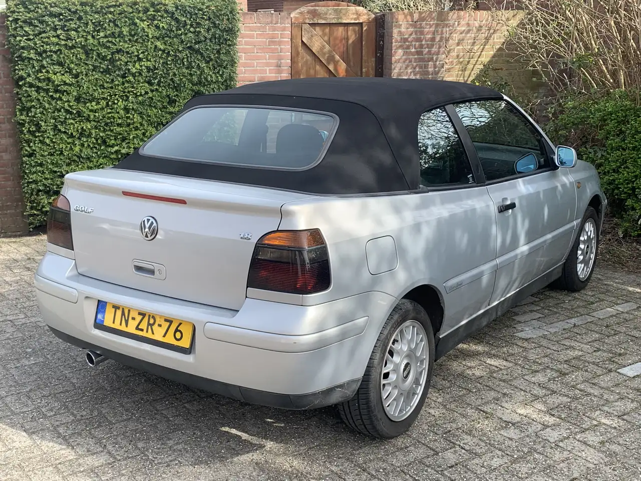 Volkswagen Golf Cabriolet 1.8 Highline, foto 3