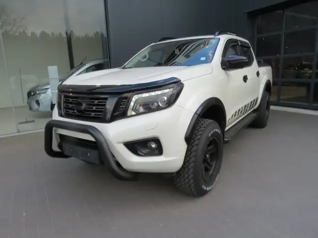Nissan NP300 2.3 dCi 4WD N-Guard