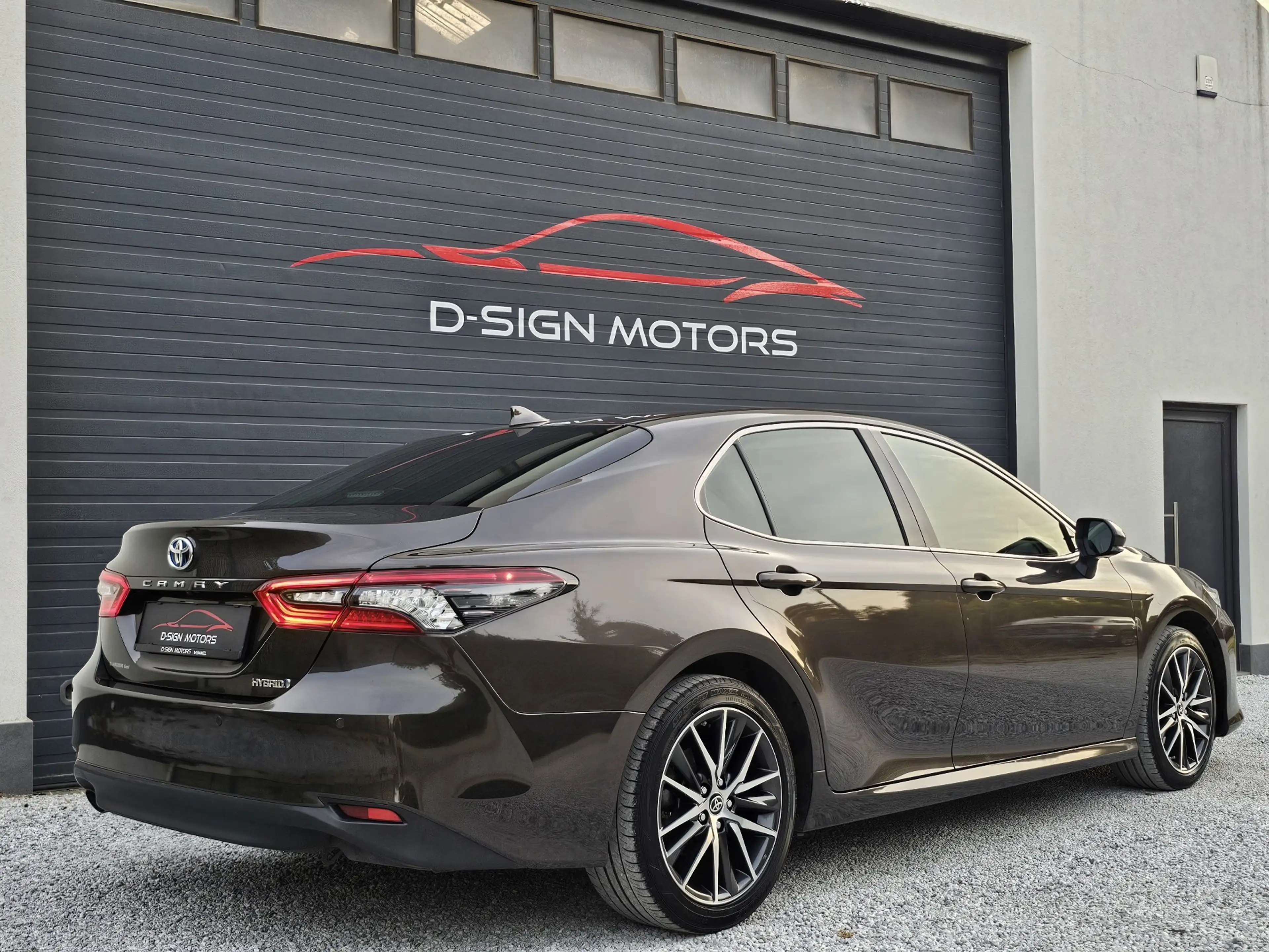 Toyota Camry 2.5 HYBRID (178ch) PREMIUM PLUS 2021 67.613km !! — photo 4