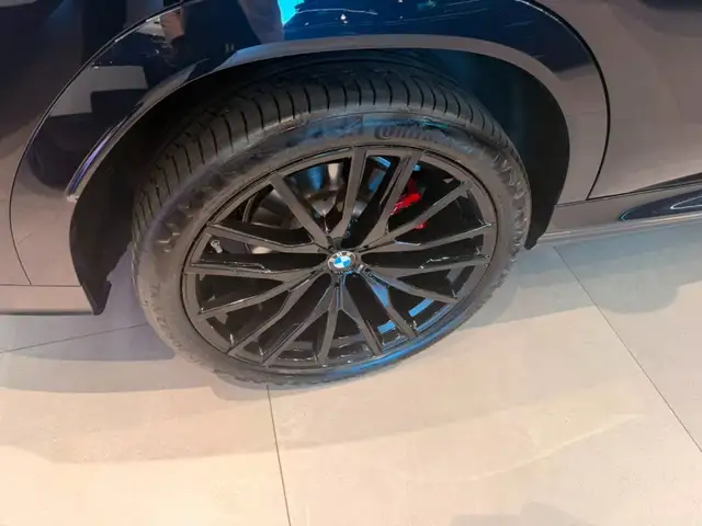 BMW X6 view 8