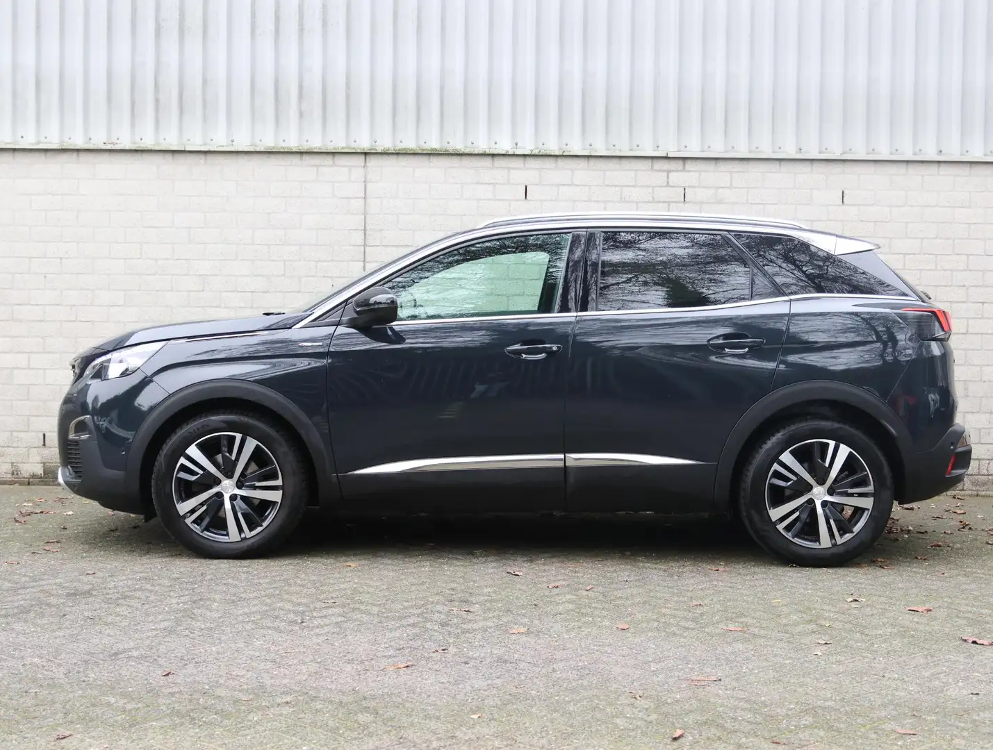 Peugeot 3008 1.2 130pk Automaat GT-Line | Trekhaak | Navigatie Grau - 2