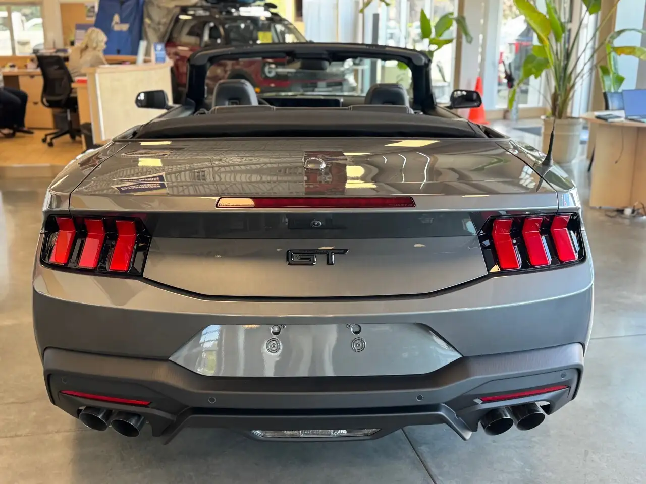 Ford Mustang снимка Ford Mustang
