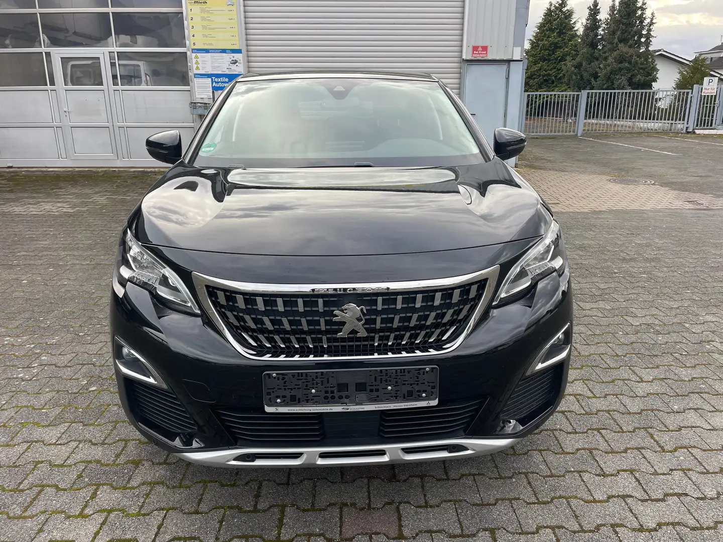 Peugeot 3008 3008 PureTech 130 StartStop Allure Schwarz - 2
