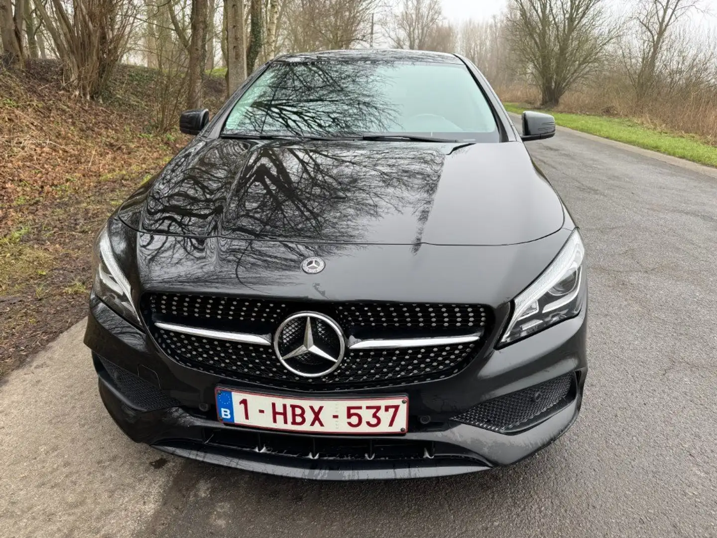 Mercedes-Benz CLA 200 CLA Shooting Brake 200 d 7G-DCT AMG Line Noir - 2