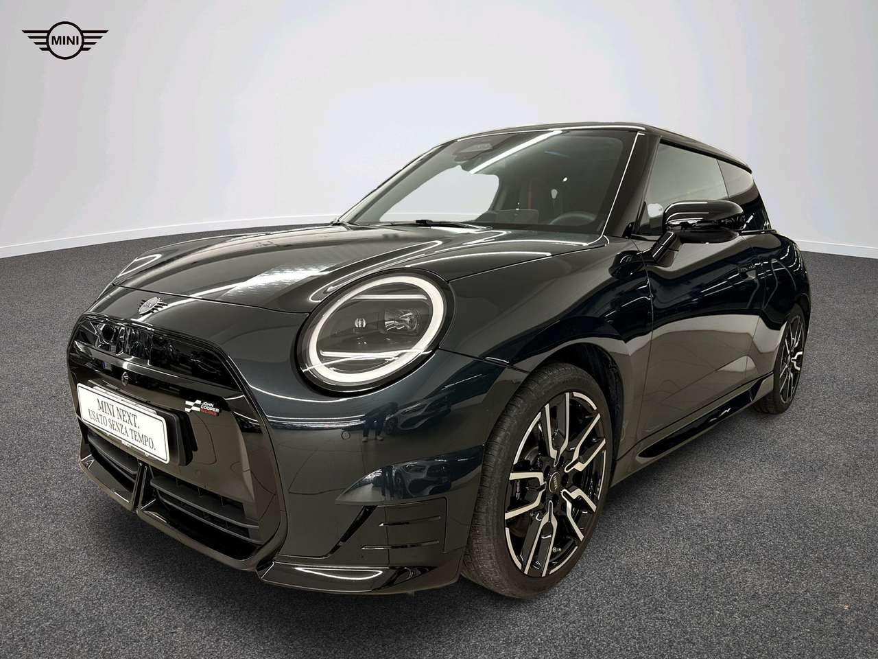 MINI Cooper SE John Cooper Works