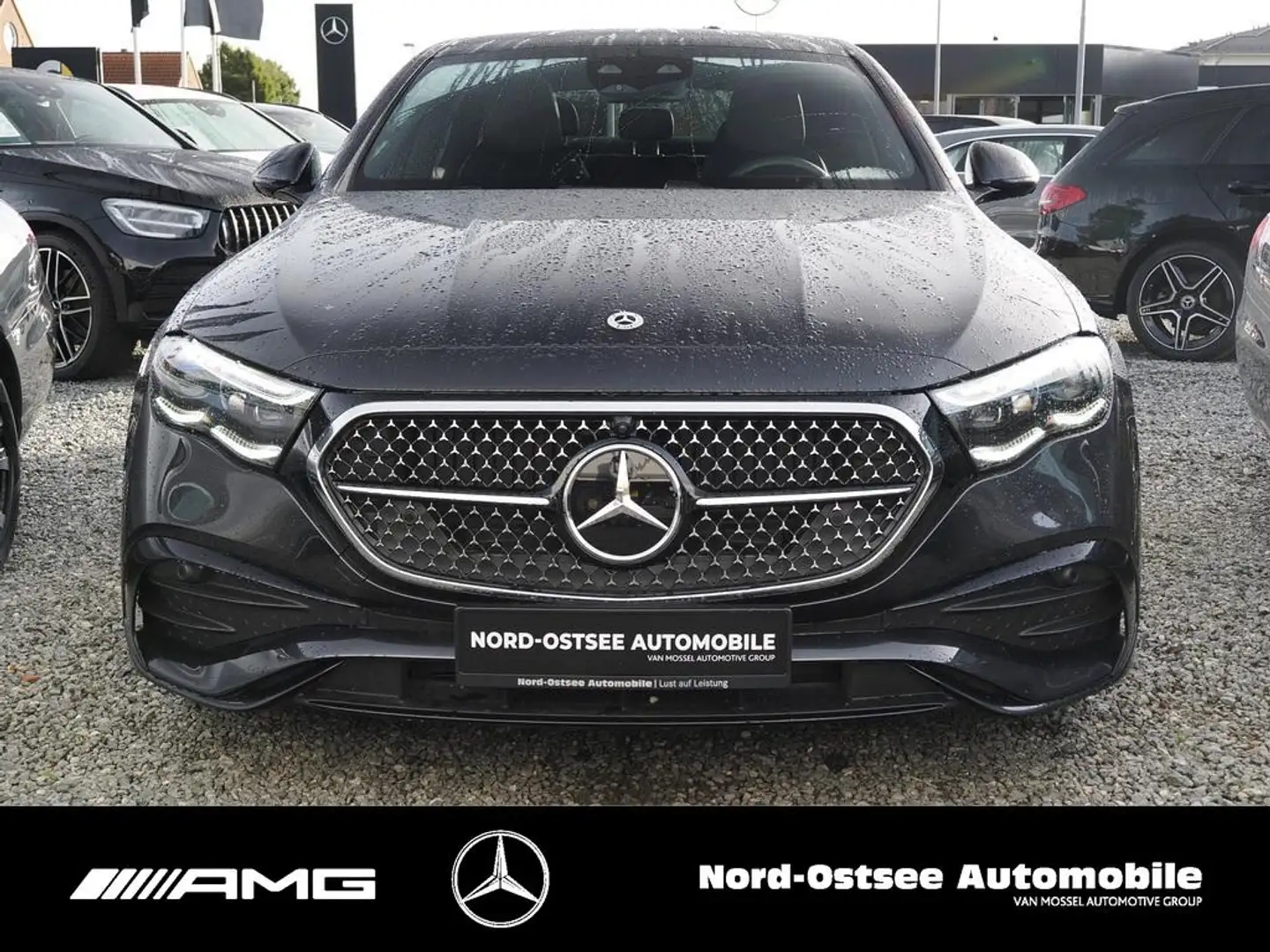 Mercedes-Benz E 200 AMG PANO BURMESTER NIGHT SHZ Grau - 2