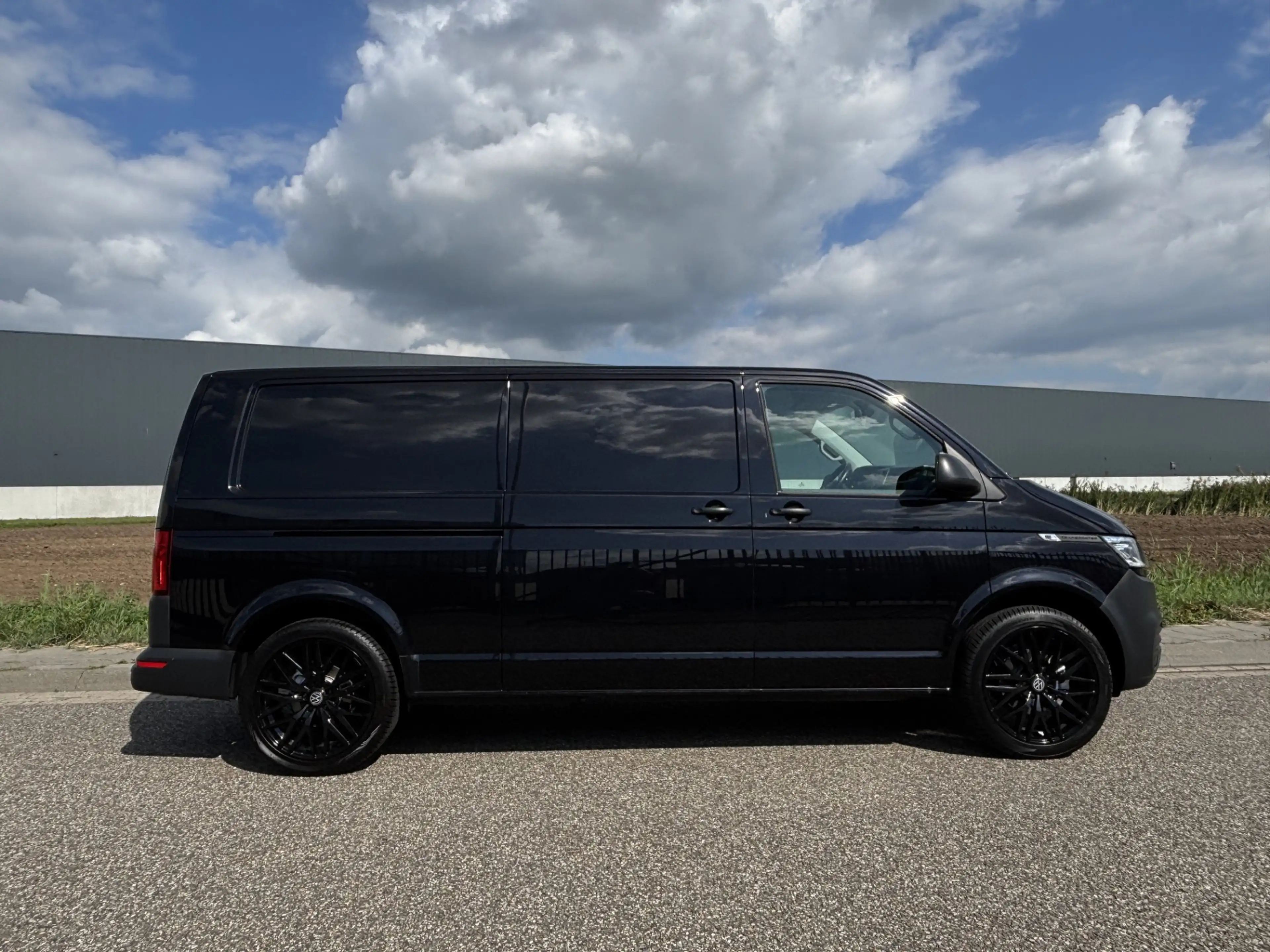 Volkswagen Transporter 2.0 TDI L1H1 26 3 persoons, achterklep. — photo 2
