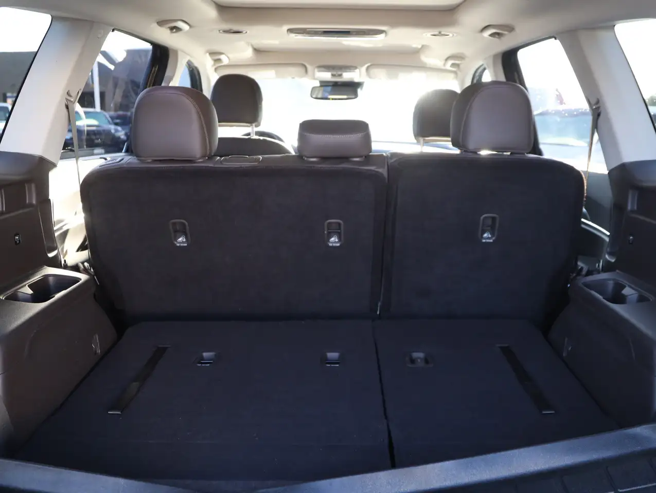 Kia Telluride снимка Kia Telluride