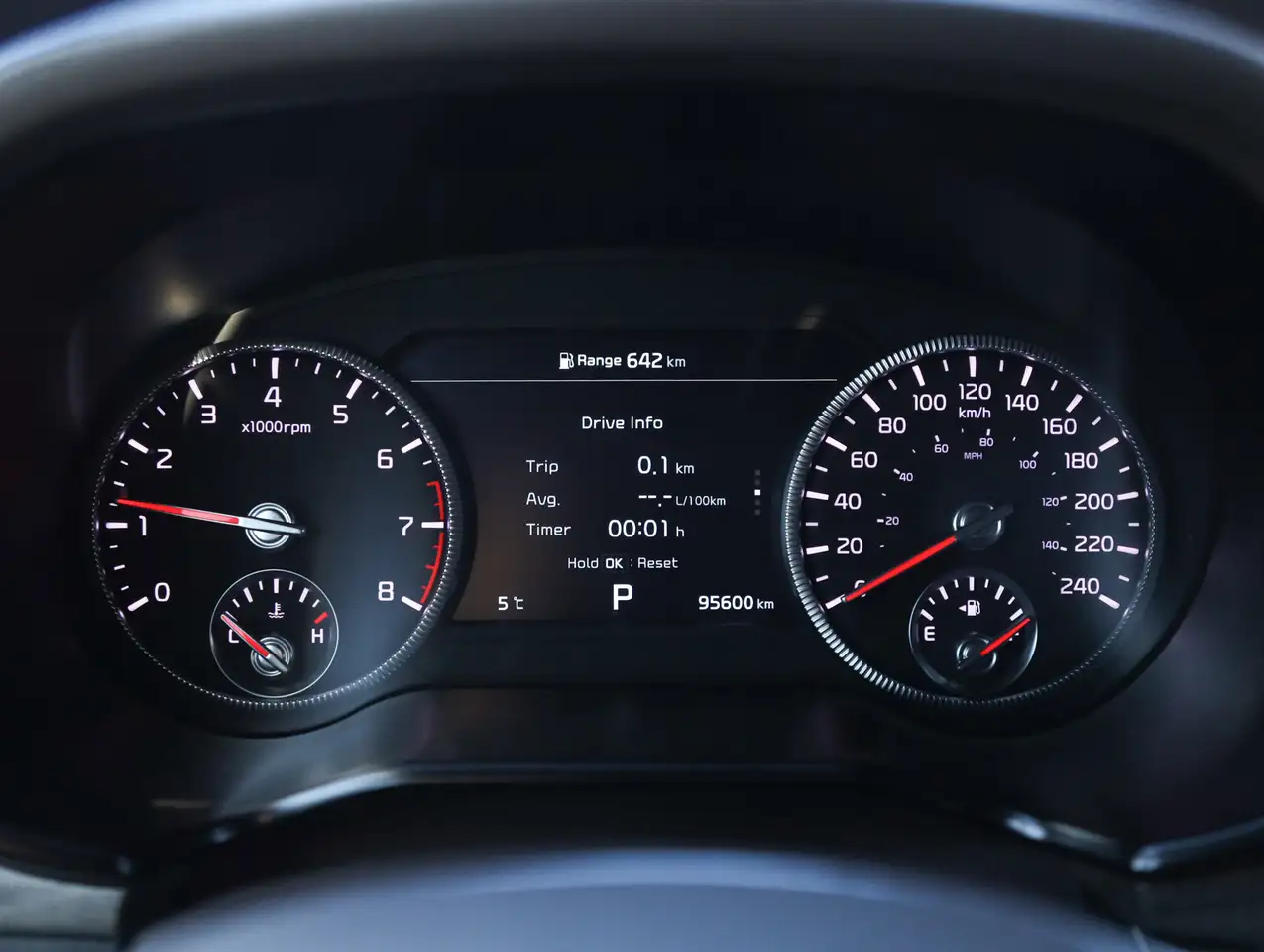 Kia Telluride снимка Kia Telluride
