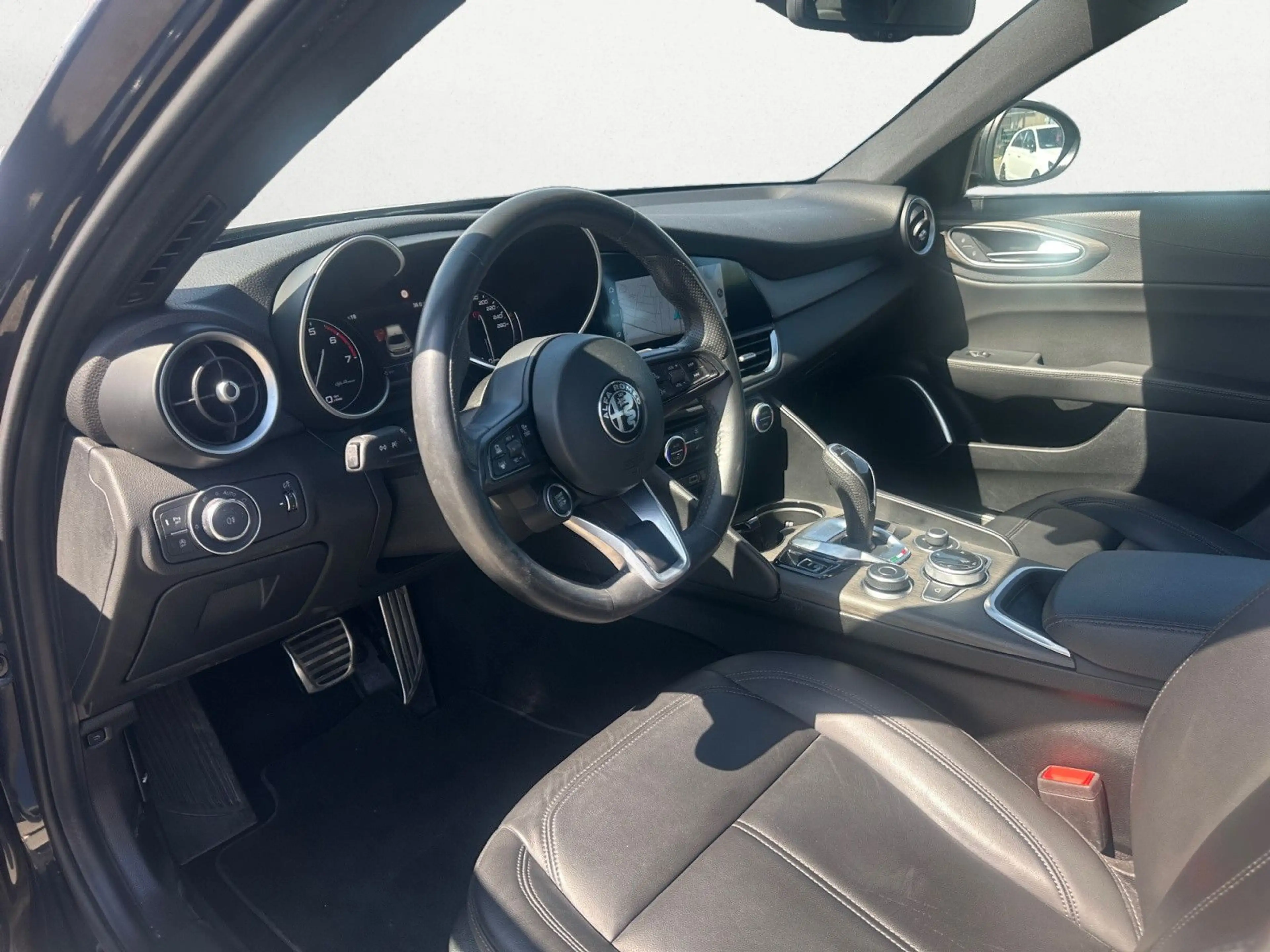 Alfa Romeo Giulia 2.0 Turbo Ti Q4 KAMERA+ACC+SPUR+TOT — photo 9