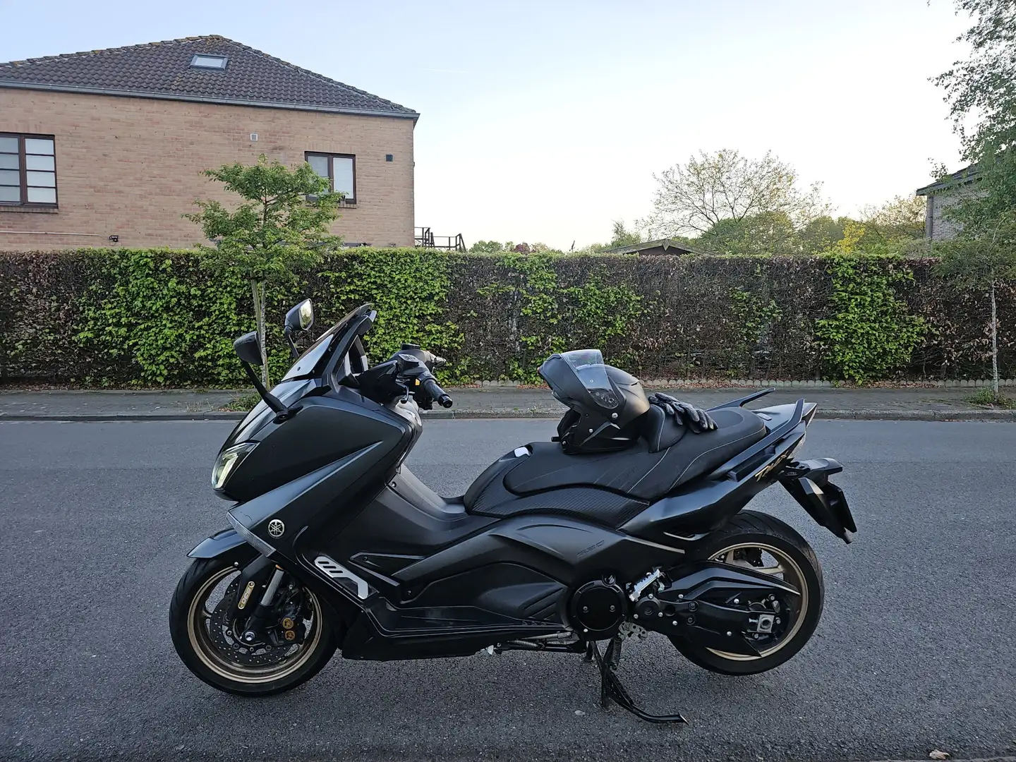 Yamaha TMAX 530 Szürke - 1