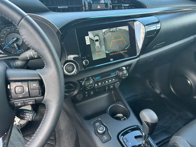 Toyota Hilux DK 2,8 D-4D 4WD /6A. Invincible Mild Hybrid 4t. Ansicht 10