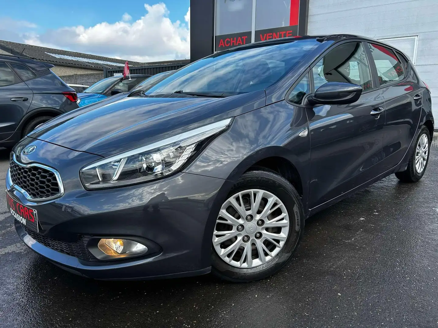 Kia Ceed / cee'd 1.4i Access Grijs - 1