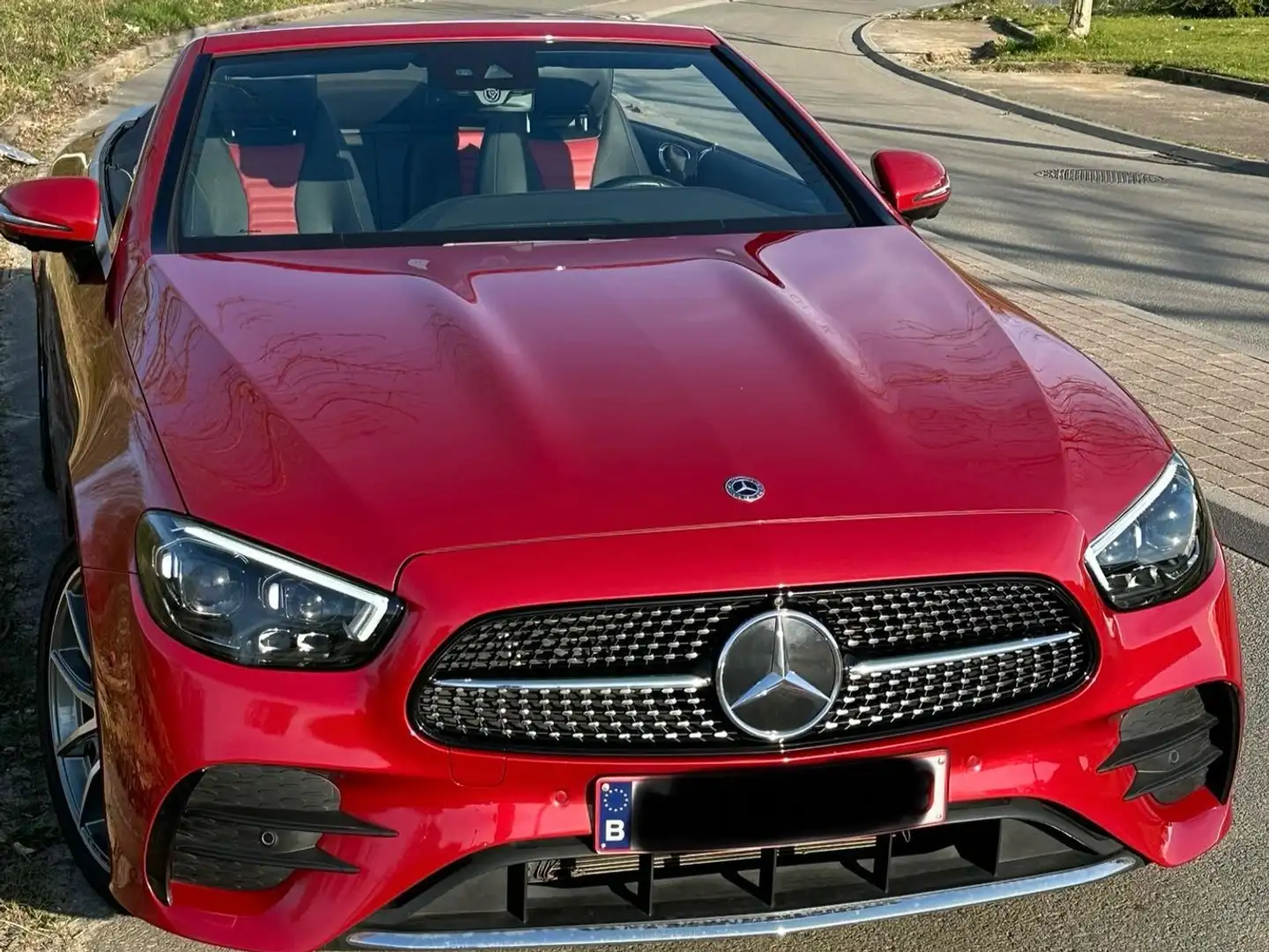 Mercedes-Benz E 200 Cabriolet E 200 Rood - 1