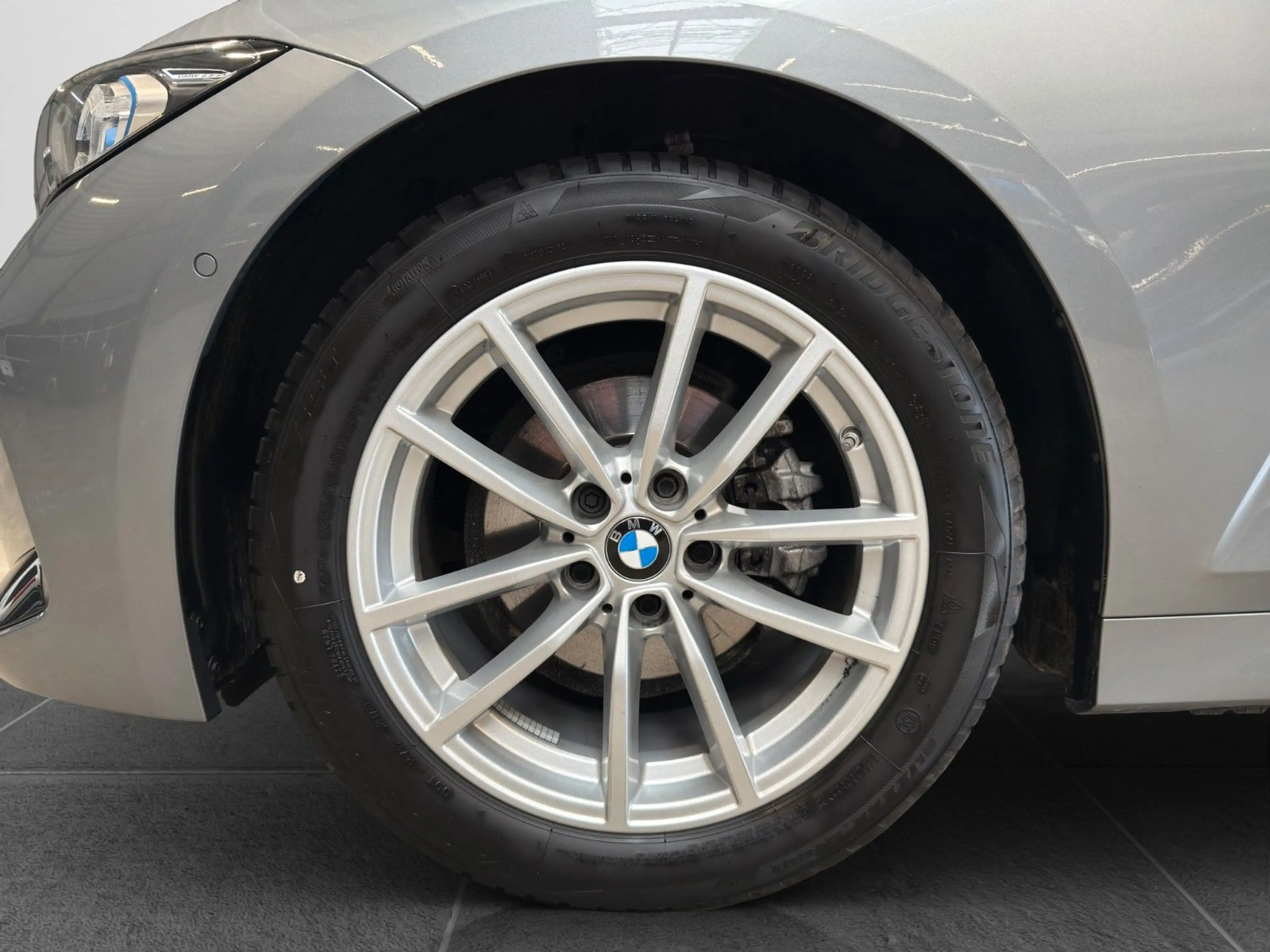 BMW 318 i Touring M Sport ACC HuD HiFi SHZ 3ZK 360° — photo 8