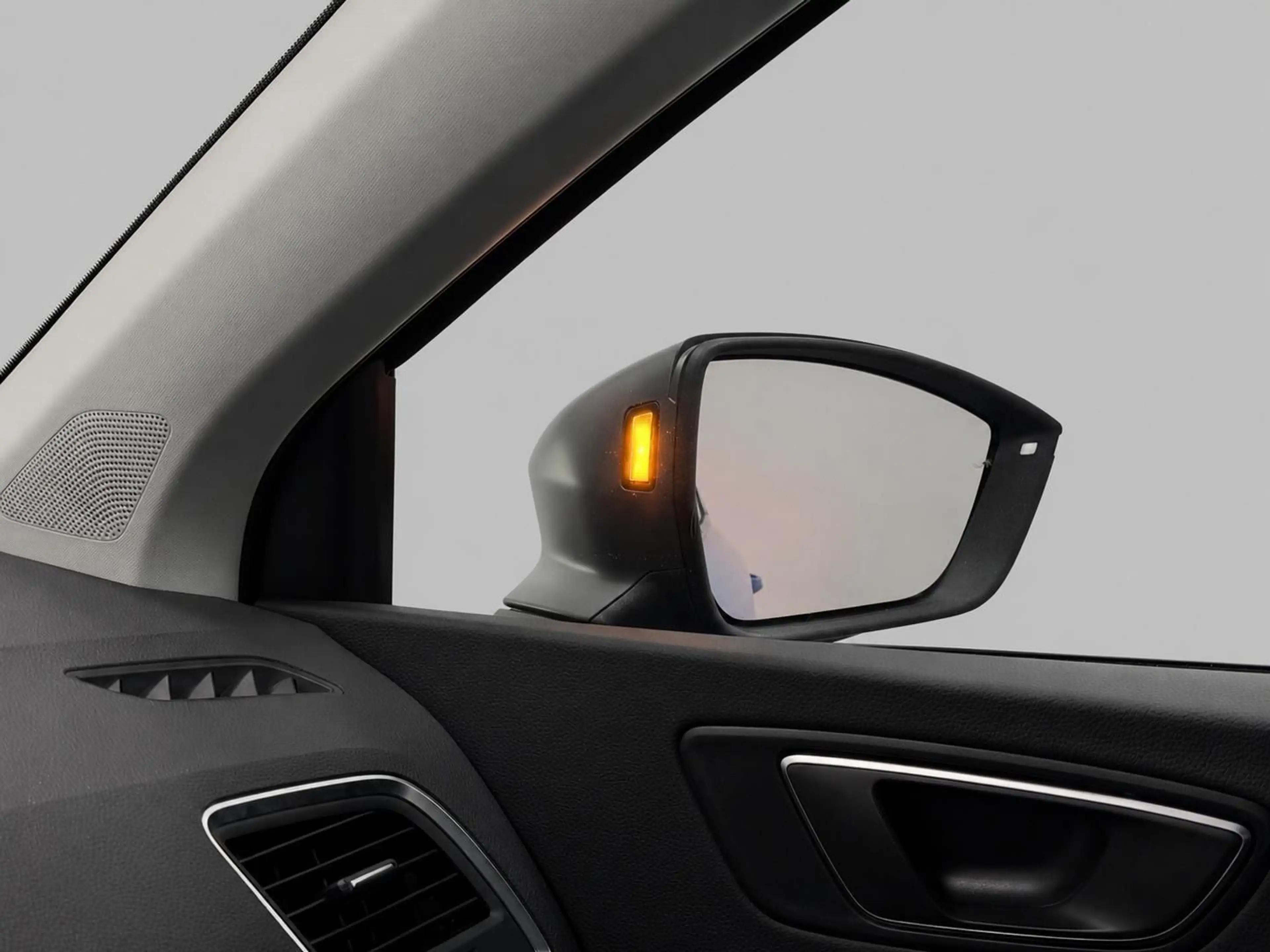 SEAT Ateca FR-Design 2.0 TDI *1.H *R-KAM *NAVI*8xALU* — photo 11