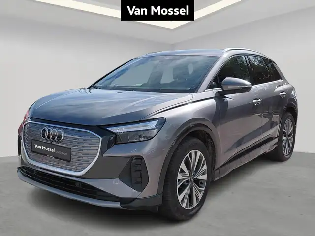 Audi Q4 e-tron 35 Attraction | PDC V+A | Zetelverwarming | CarPla