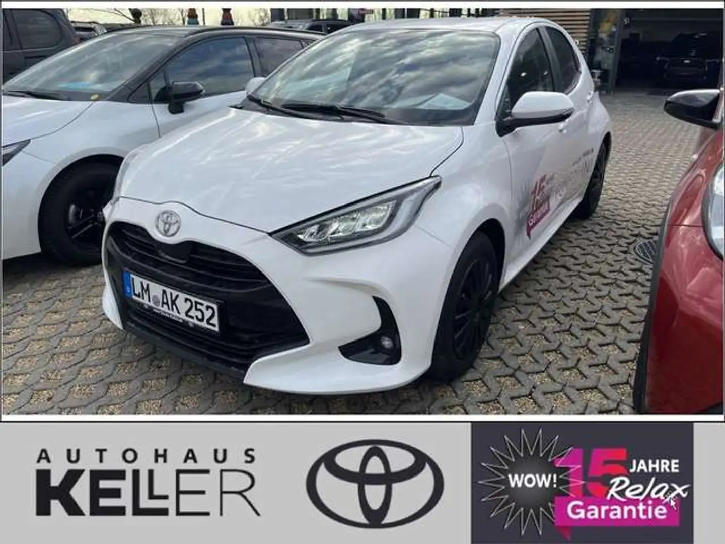 Toyota Yaris Hybrid 116 1.5 VVT-i Teamplayer Weiß - 1